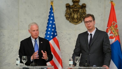 “S’ka marrëveshje me Kosovën, pa SHBA-të, Gjermaninë e Rusinë” – Vuçiç pas takimit me senatorin amerikan