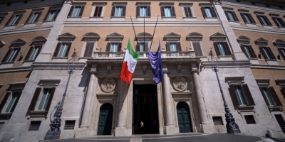 Italia nuk pyet për Brukselin, mbetet i pandryshuar deficiti, ul projeksionet për borxhin   