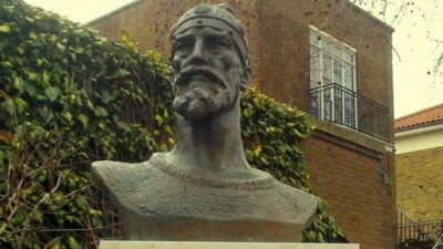 Busti i Skënderbeut edhe në Rumani
