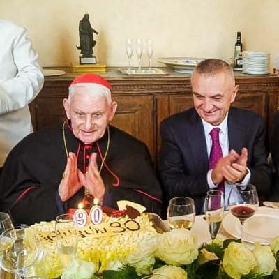 Presidenti Meta, në meshën e Kryeipeshkvit të Firences dedikuar 90 vjetorit të Kardinal Troshanit