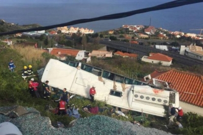 Tragjedi në portugali,vdesin 28 turistë