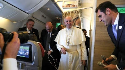 Papa Françesku viziton Emiratet e Bashkuara Arabe