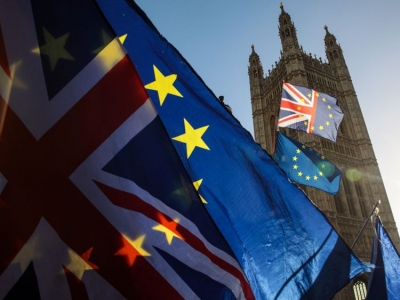 Deputetët britanikë refuzojnë marrëveshjen e Brexit