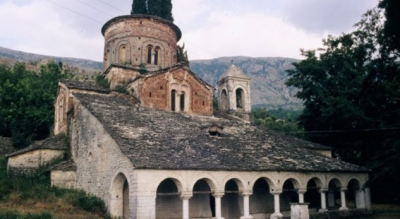 Një ndër objektet unike në botë, qeveria restauron si mos më keq Kishën e Labovës
