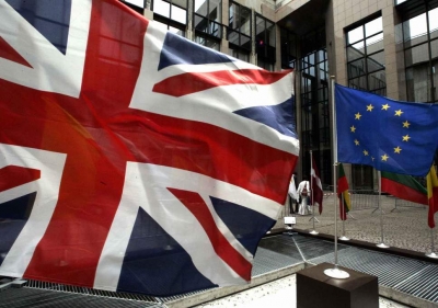 Britania kërkon kohë, deputetët votojnë shtyrjen e datës së largimit nga BE