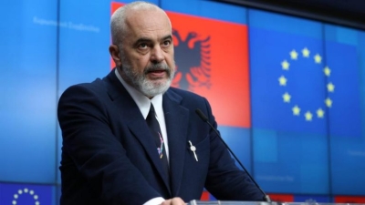 Gjykata e BE:700 mln euro për të forcuar autokratët ne Ballkan.