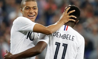 Franca “turpëron” katër herë kampionët e botës, i mund me rezultatin 3-1