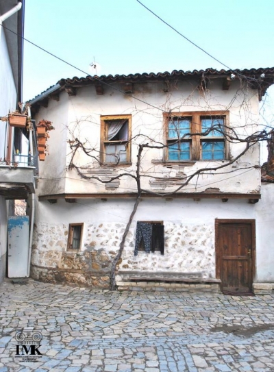 Në Pogradec, për 5 vjet, Ministria e Kulturës ka dhënë para vetëm për banesën e Sandrit