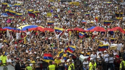 BE thirrje për vetëpërmbajtje në Venezuelë. Pompeo: Te veprohet