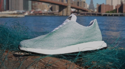 “Adidas” prezanton linjën e alteteve sportive të riciklueshme