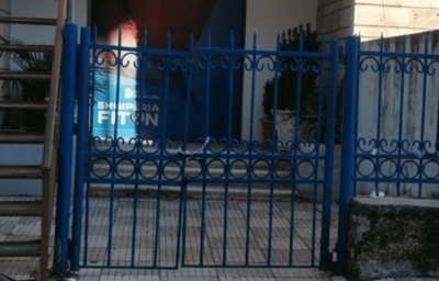 Kyçet me dry e zinxhirë dera PD në Shkodër/ Tentativë për të penguar referendumin