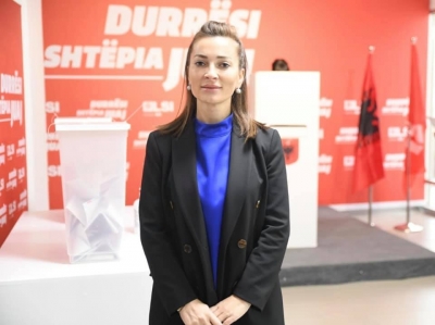 Elona Guri mesazh qytetarëve: Durrësi jo më peng i mafies së ”Rilindjes”. Më 25 prill t’i themi ndal shpopullimit, betonizimit