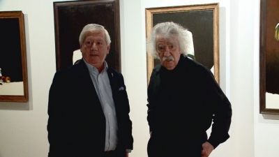 Omer Kaleshi sjell pikturat e tij në Tiranë dhe ia dhuron Kryegjyshatës, Baba Mondi: Do mbeten këtu përjetësisht!