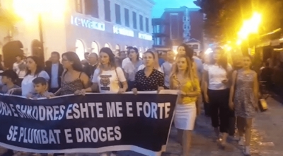 Qytetarët e Shkodrës marshim kundër krimit, apeli i fortë i Imzot Angelo Massafra