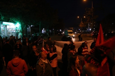 Kapsolla, tymuese e...banorët e Unazës së Re nuk tërhiqen nga protesta