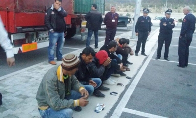 Korçë, policia ndalon 6 emigrantë të paligjshëm