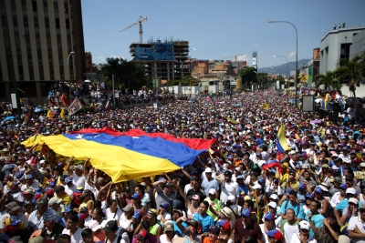 Maduro shpall zgjedhjet e parakohshme në Venezuelë