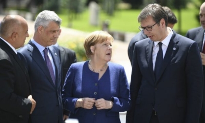 Analisti britanik: Merkel ndaloi korrigjimin e kufijve në Ballkan