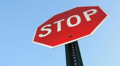 Përse shenja STOP ka tetë kënde?