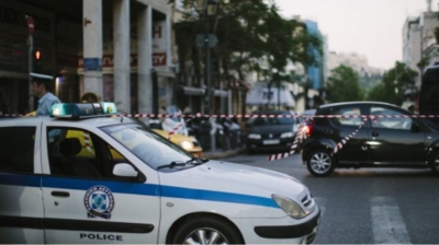 Qëllohen me armë zjarri dy shqiptarë në Greqi