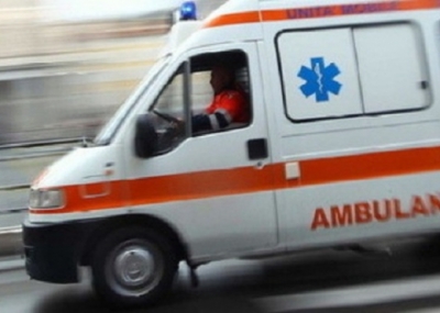 Tmerr në Kakavijë:Ambulanca përplas dy fëmijë, një 10-vjeçar ndërron jetë