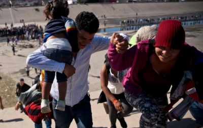 Meksika do deportojë rreth 500 emigrantë që sulmuan kufirin amerikan