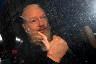 Vendimi/ Julian Assange dënohet me 50 javë burgim