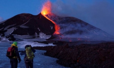 Pas shpërthimit të vullkanit Etna hapet aeroporti në Itali