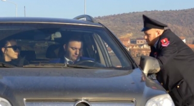 Kur takohet kosovari me policin e Shqipërisë