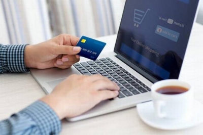 Zgjerohet tregu i shitjeve online në Shqipëri