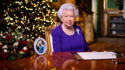 Mbretëresha Elizabeth për Krishtlindje: Nuk jeni vetëm. Edhe në netët më të errëta ka shpresë për agim të ri