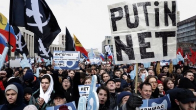 Protestat në Moskë, arrestohen 300 persona