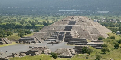 Zbulohet tunel sekret nën Piramidën e Hënës në Meksikë