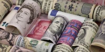 Këmbimi valutor/Euro dhe Paundi britanik të dobët përballë lekut – Dollari e nis javën në rritje