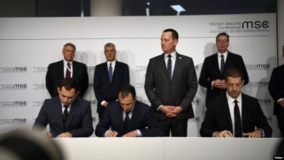 Kosova dhe Serbia nënshkruajnë marrëveshje për hekurudhën dhe autostradën