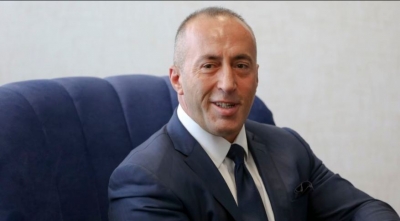 E kërcënuan me jetë/ Haradinaj batuta me gazetarët: Po i ruaj unë policët