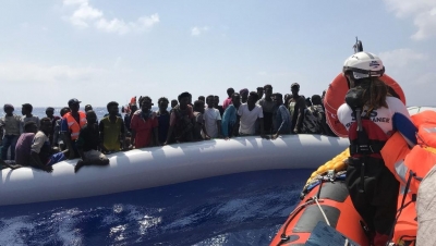 Emigrantët e bllokuar prej 2 javësh në Mesdhe, 6 vende të BE-së i ndajnë mes njëri-tjetrit