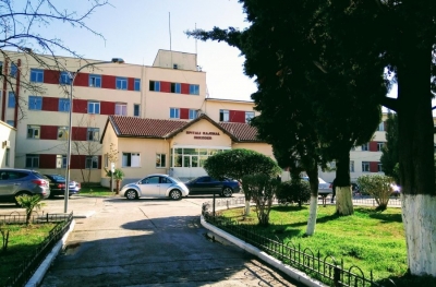 EMRAT/ Shkrihet spitali i Shkodrës, arrestohen 9 mjekët dhe ...