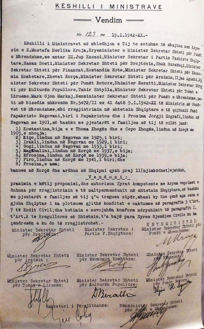 Familjarëve të Papa Kristo Negovanit iu dha shtetësia shqiptare në vitin 1942