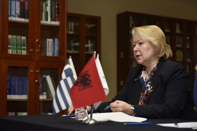 Djegia e flamurit shqiptar, Ministria e Jashtme thërret amabsadoren greke