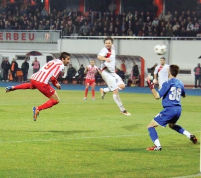 Çudira shqiptare, dy trajnerët kampionë largohen të parët