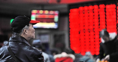 Kina humb statusin si tregu i dytë më i madh në botë i aksioneve, i le vendin Japonisë