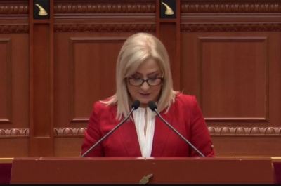 Lindita Nikolla dorëhiqet si Kryetare e Kuvendit të Shqipërisë