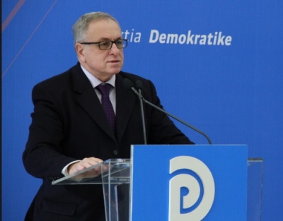 Shehu: Bushati bëri rolin e strucit