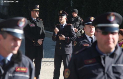 Meta shkresë Drejtorisë së Policisë: Më 2 mars me popullin në shesh firmos dekretin e parë kundër grushtit të shtetit