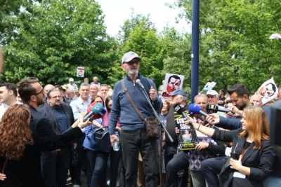 Protesta/ Aktori Mehdi Malkaj: Ne jemi në emergjencë të madhe, çfarë do bëjmë... Është koha për përmbysje