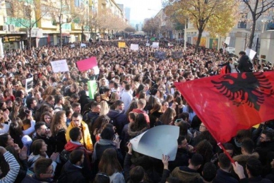 Deklarata/Vatra dhe Rrënjët Shqiptare mbështesin protestën e studentëve