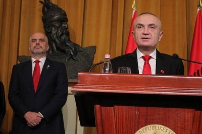 “Dil në përballje ose largohu!”, Meta sfidon Ramën për debat: Kryeministri në detyrë mund të marrë dhe përforcime me vete