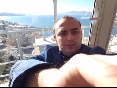Denoncimi/ Ja oficeri i policisë që takohet me kapot e bandave të drogës