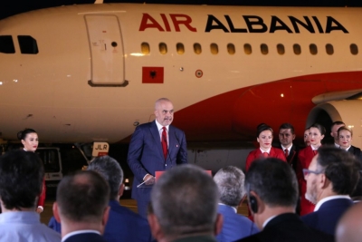 Ministri holandez: KE do të hetojë shkeljet për Air Albania dhe Aeroportin e Vlorës